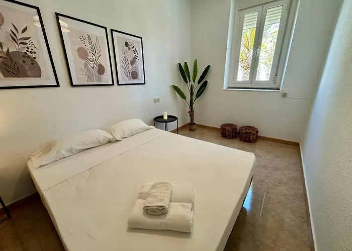 Santa Faz 3 Izq Plaza Centro 6 Huespedes Alicante